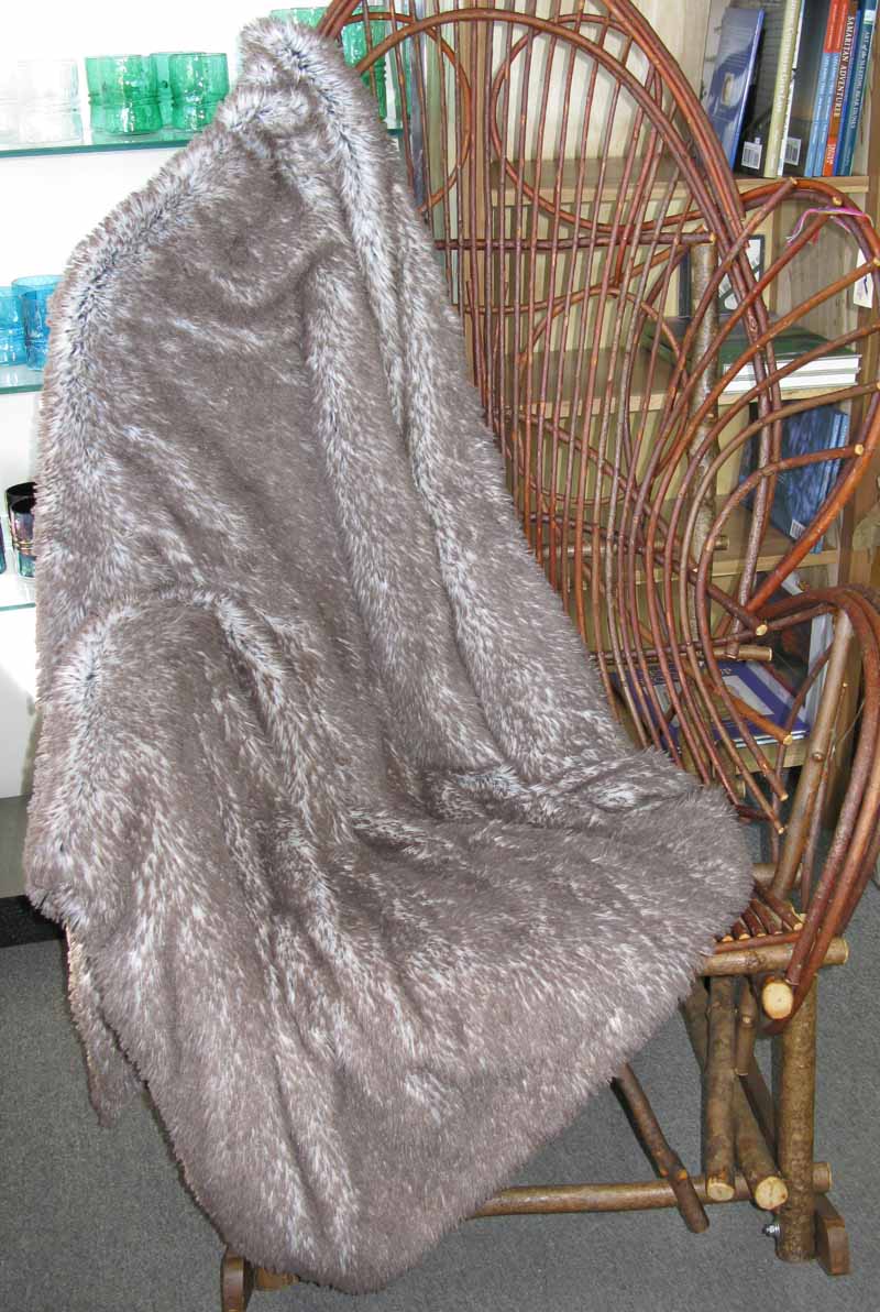 Blanket Throw in Tipped Arctic Fox Faux Fur